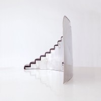 <a href=https://www.galeriegosserez.com/gosserez/artistes/loellmann-valentin.html>Valentin Loellmann </a> - Steps - 1x12